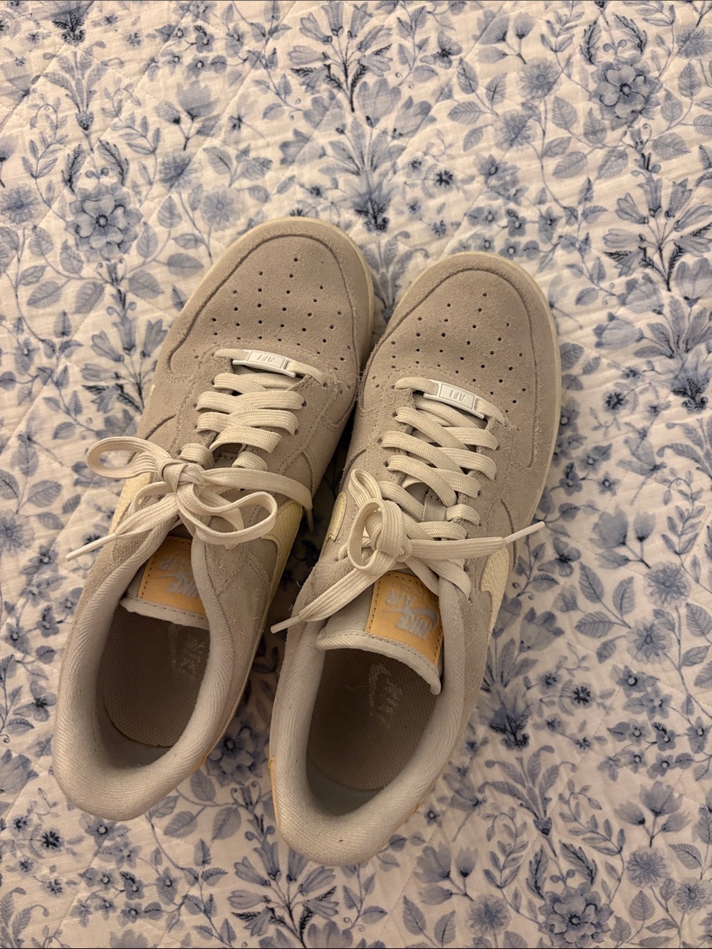 Nike Women’s Sneakers Beige Cream Suede Low-Top